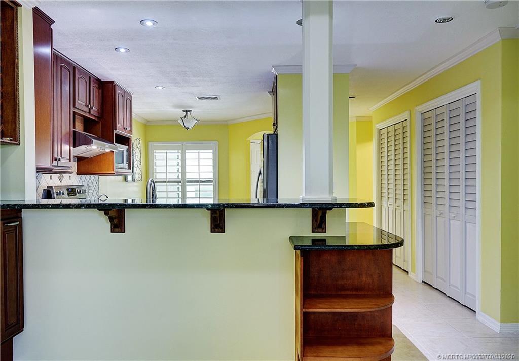 5290 SE Seascape Way 201