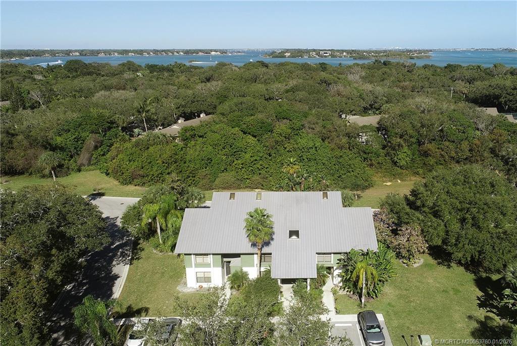 5290 SE Seascape Way 201