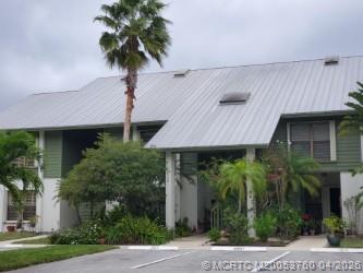 5290 SE Seascape Way 201