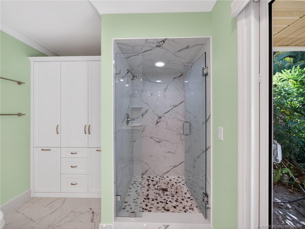 3055 SE Glasgow Drive