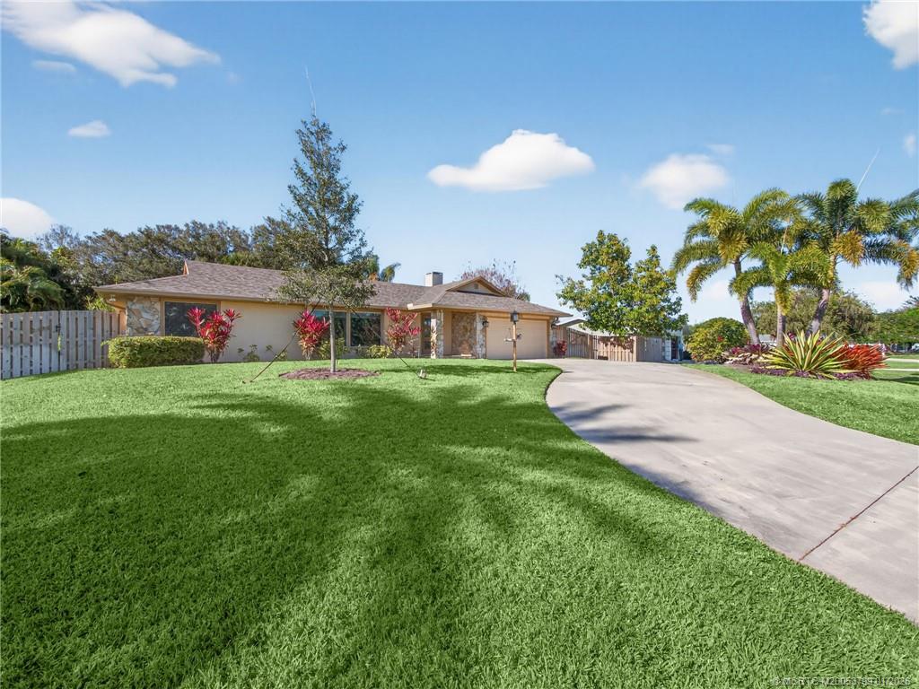 3055 SE Glasgow Drive