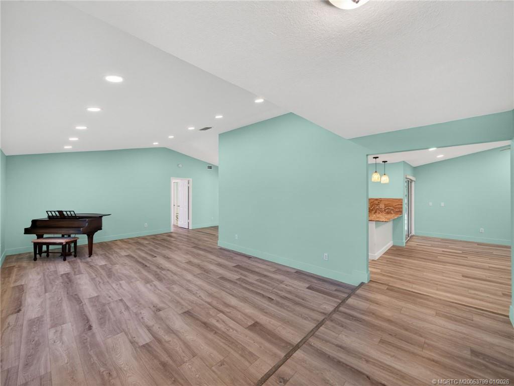 3055 SE Glasgow Drive