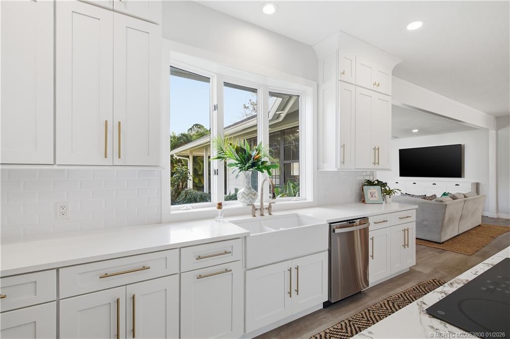 4652 SW Branch Terrace W