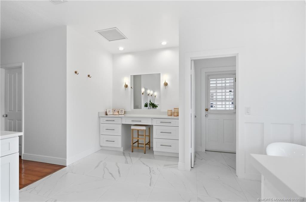 4652 SW Branch Terrace W