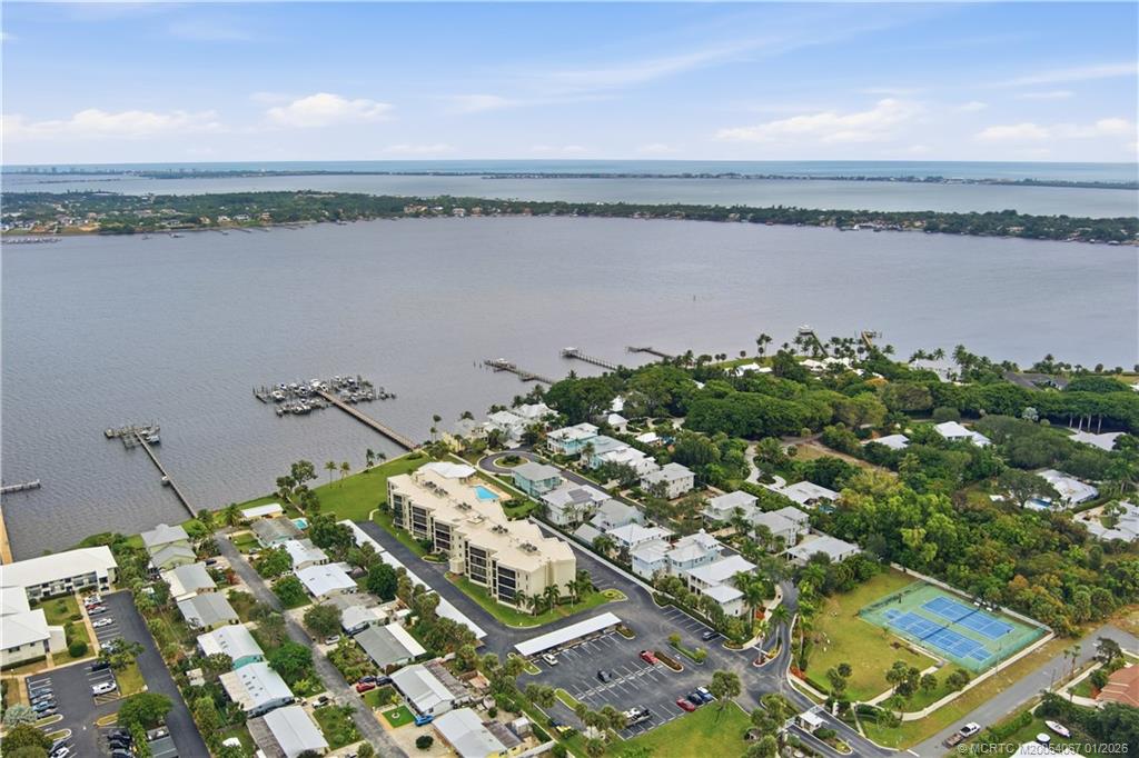 150 SE Four Winds Drive B208