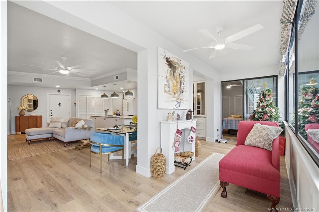 150 SE Four Winds Drive B208