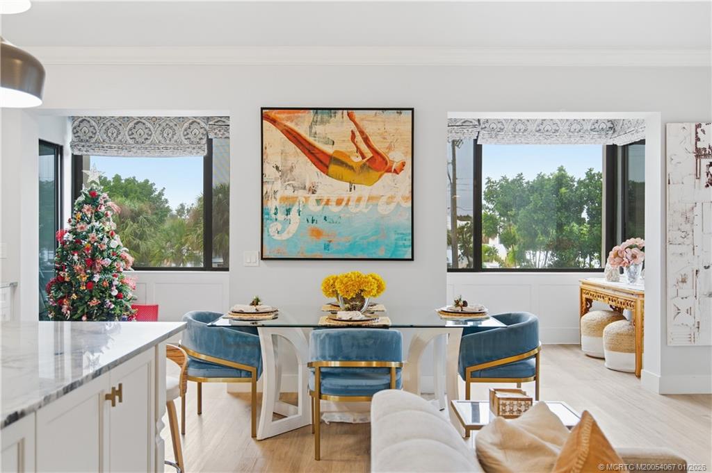 150 SE Four Winds Drive B208