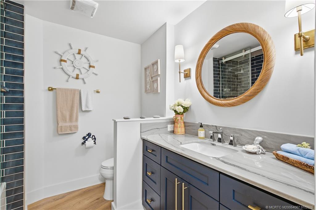 150 SE Four Winds Drive B208