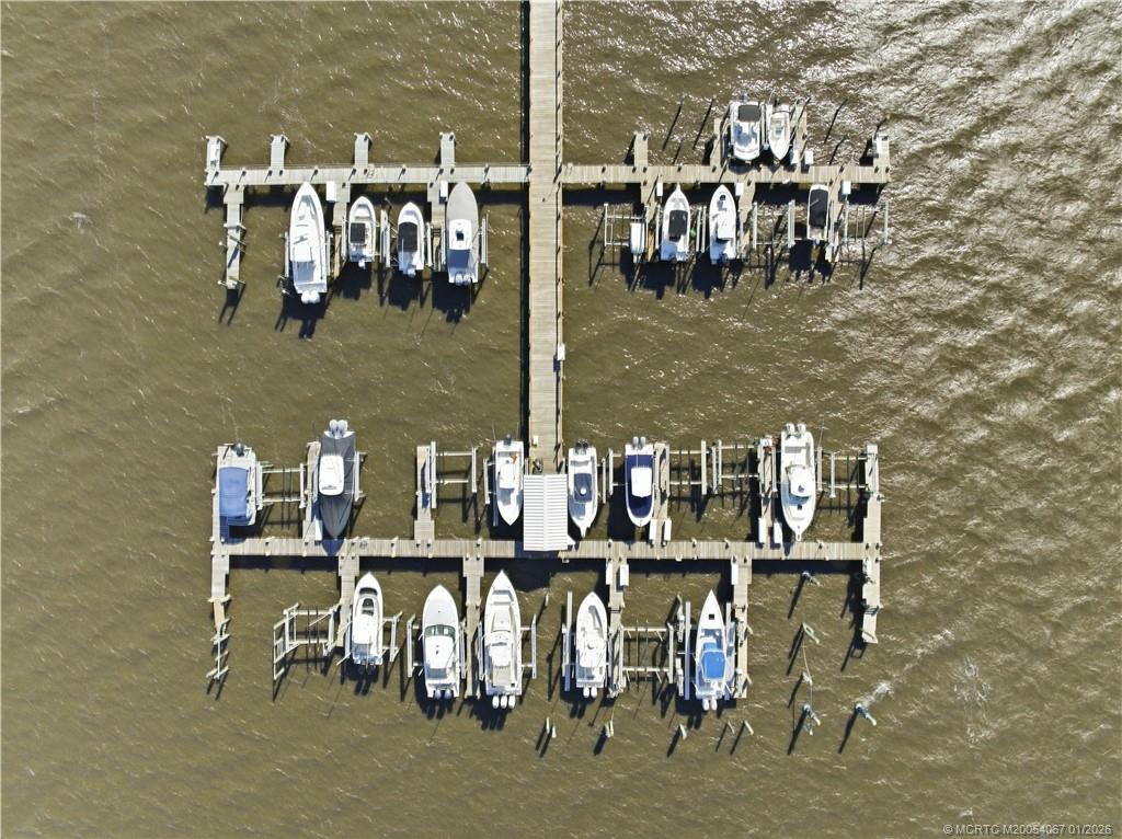 150 SE Four Winds Drive B208