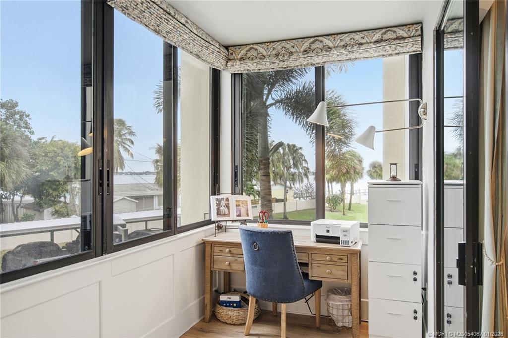 150 SE Four Winds Drive B208