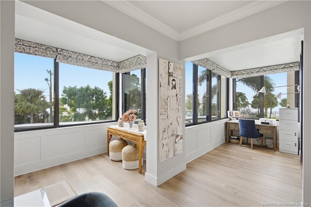 150 SE Four Winds Drive B208