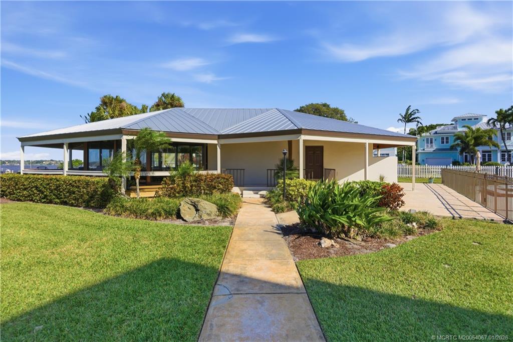 150 SE Four Winds Drive B208