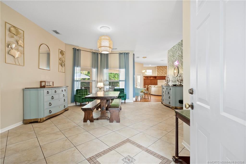 4257 SW Winslow Street