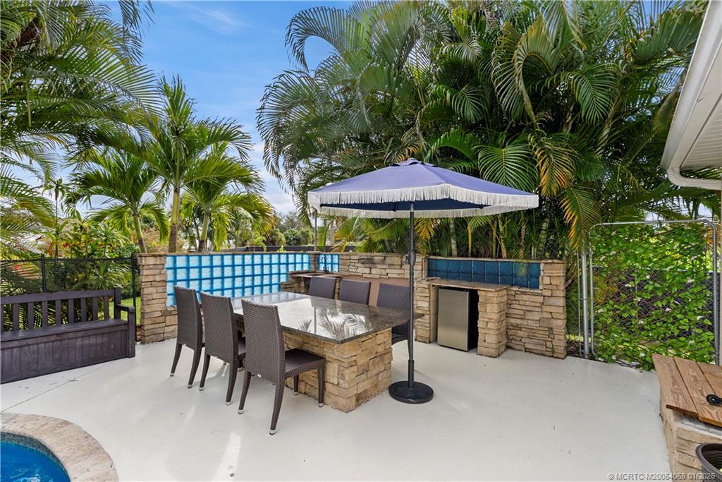 4257 SW Winslow Street