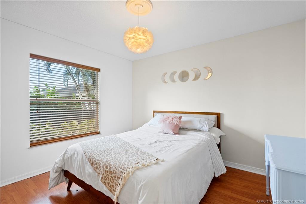 4257 SW Winslow Street