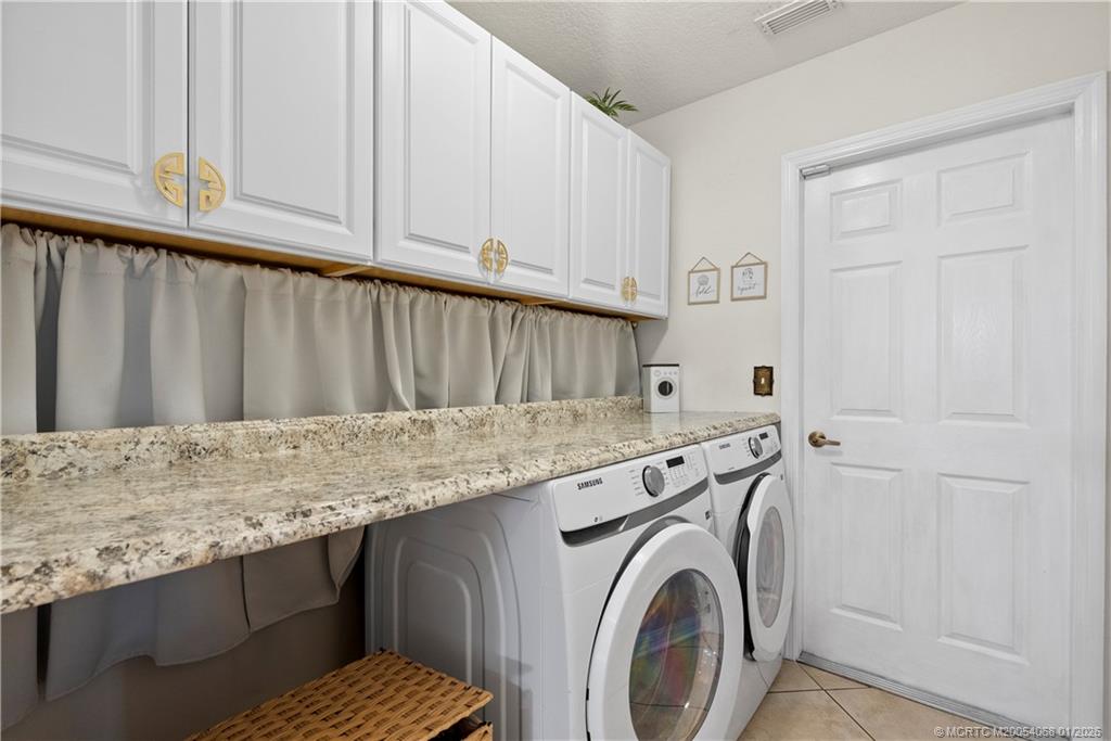 4257 SW Winslow Street