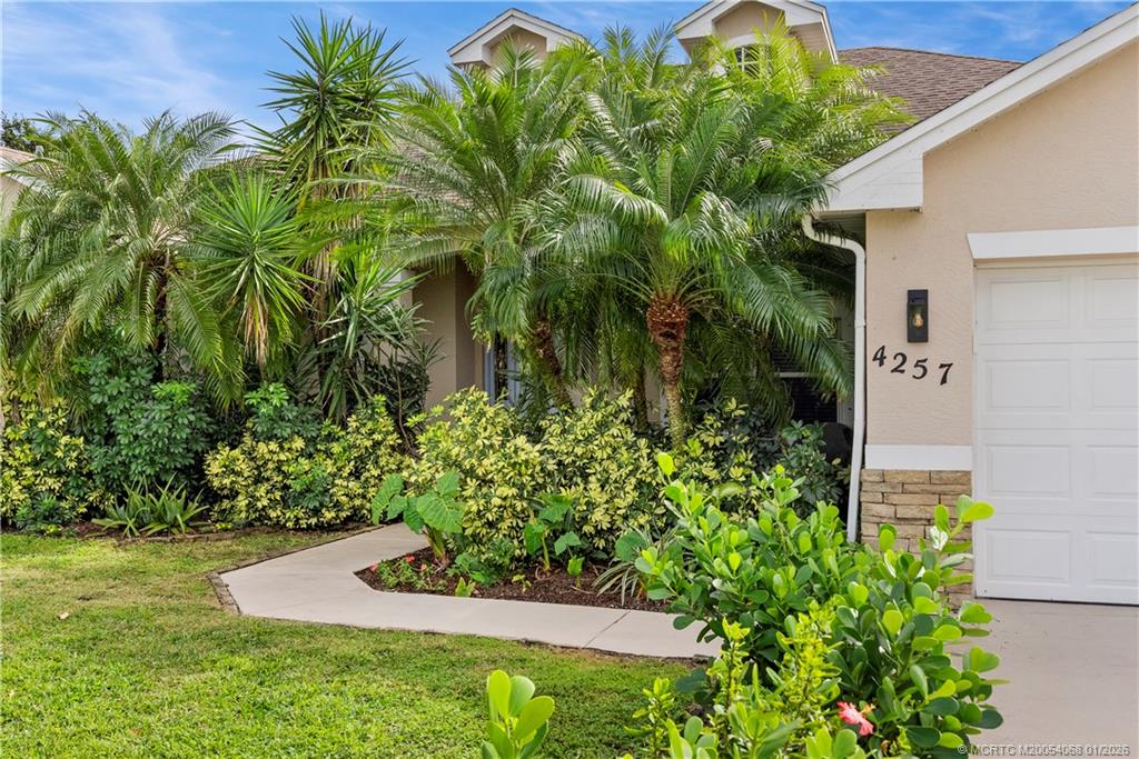 4257 SW Winslow Street