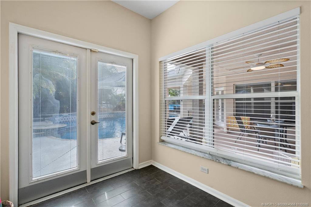 4257 SW Winslow Street