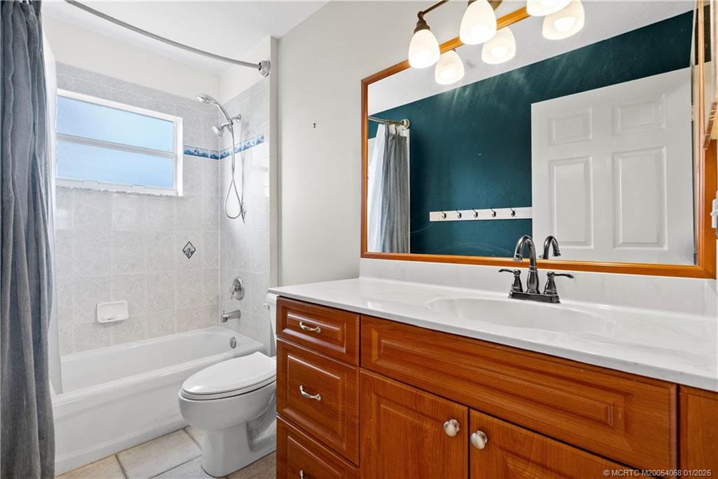 4257 SW Winslow Street