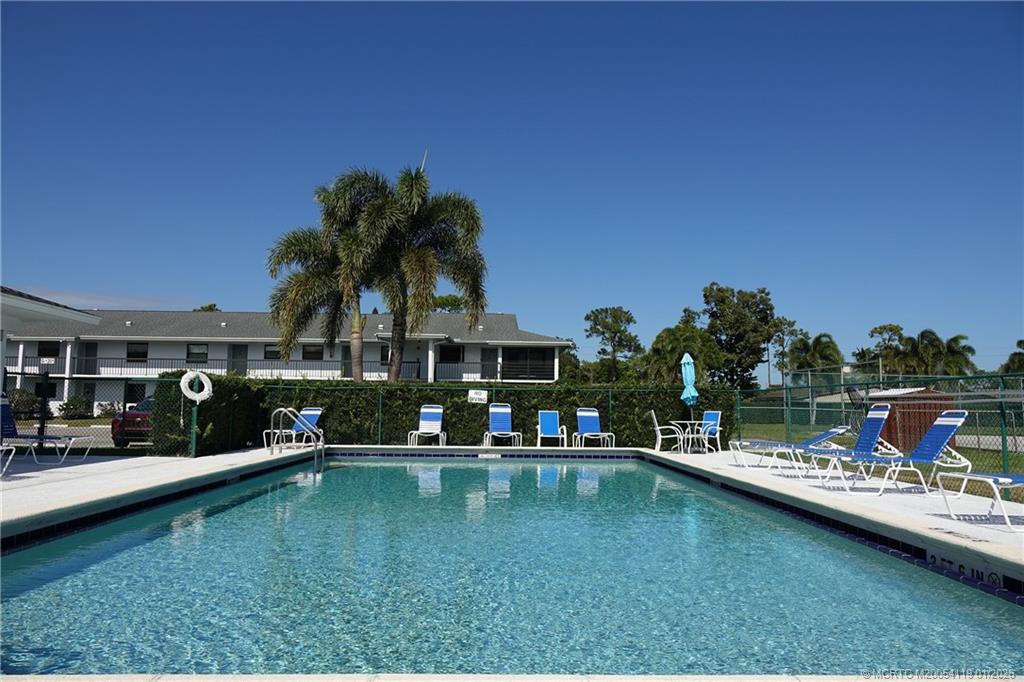 1290 SE Parkview Place A7