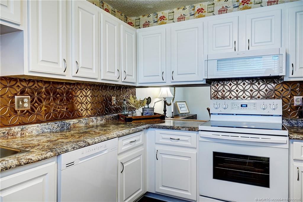 1290 SE Parkview Place A7