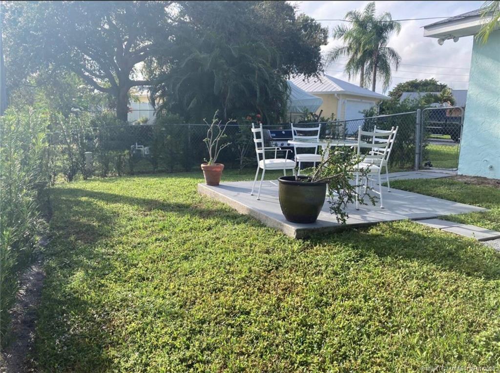 4621 SE Shady Ridge Lane