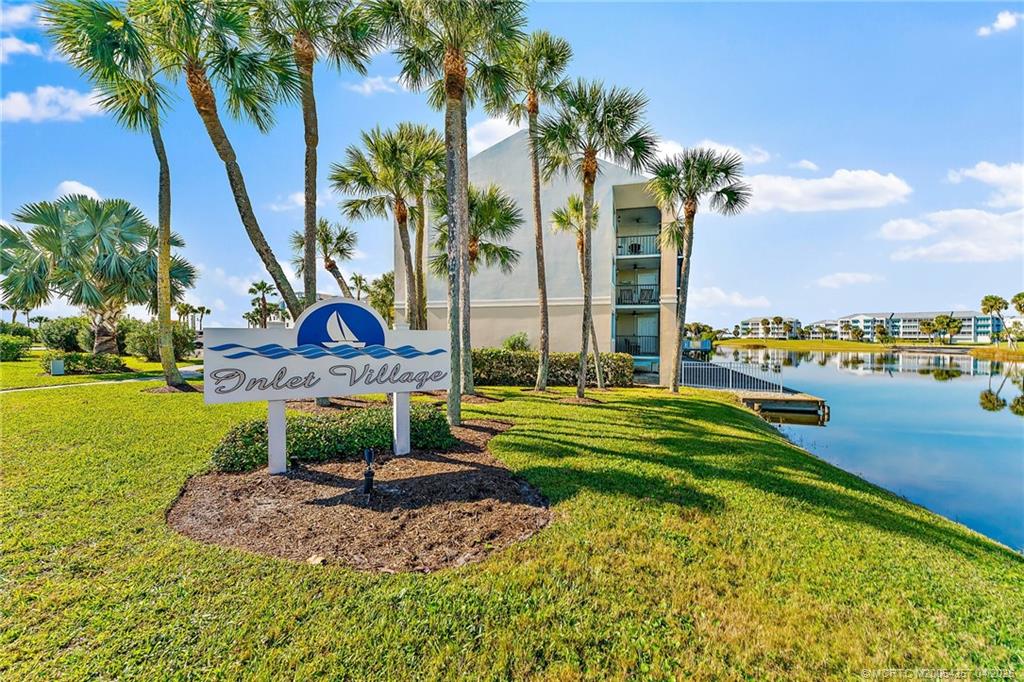 40 NE Plantation Road 207