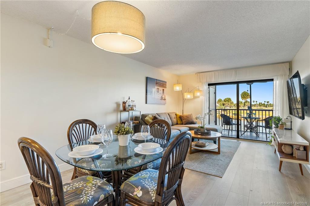 40 NE Plantation Road 207