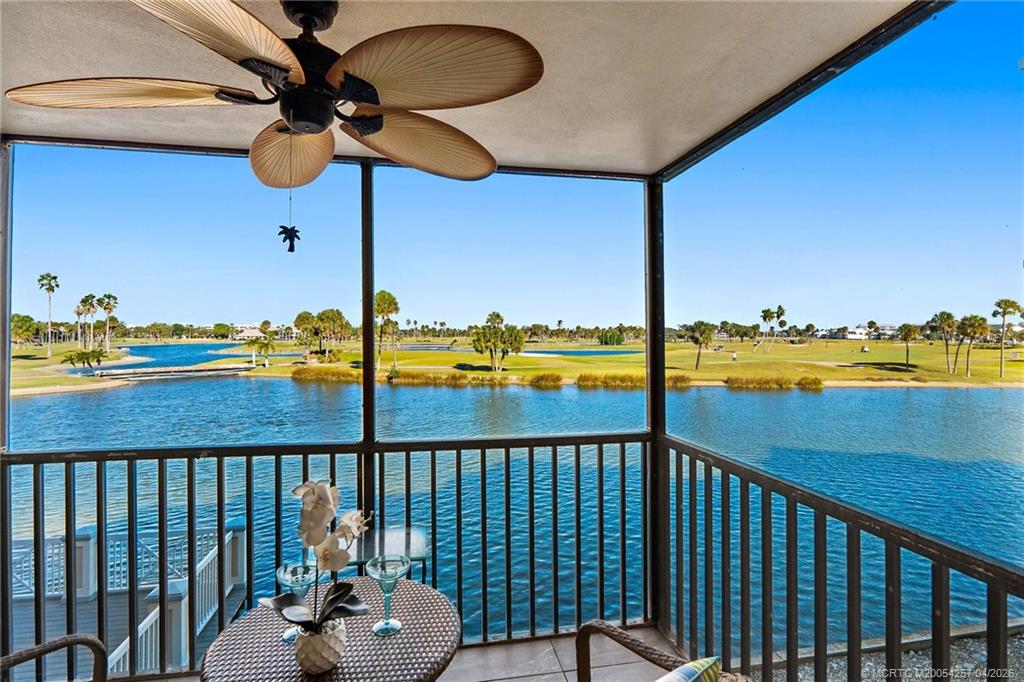 40 NE Plantation Road 207