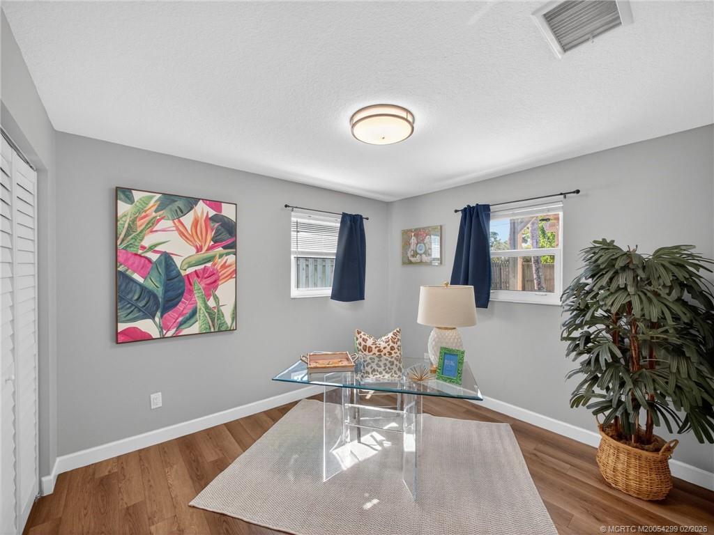 406 SE Robalo Ct