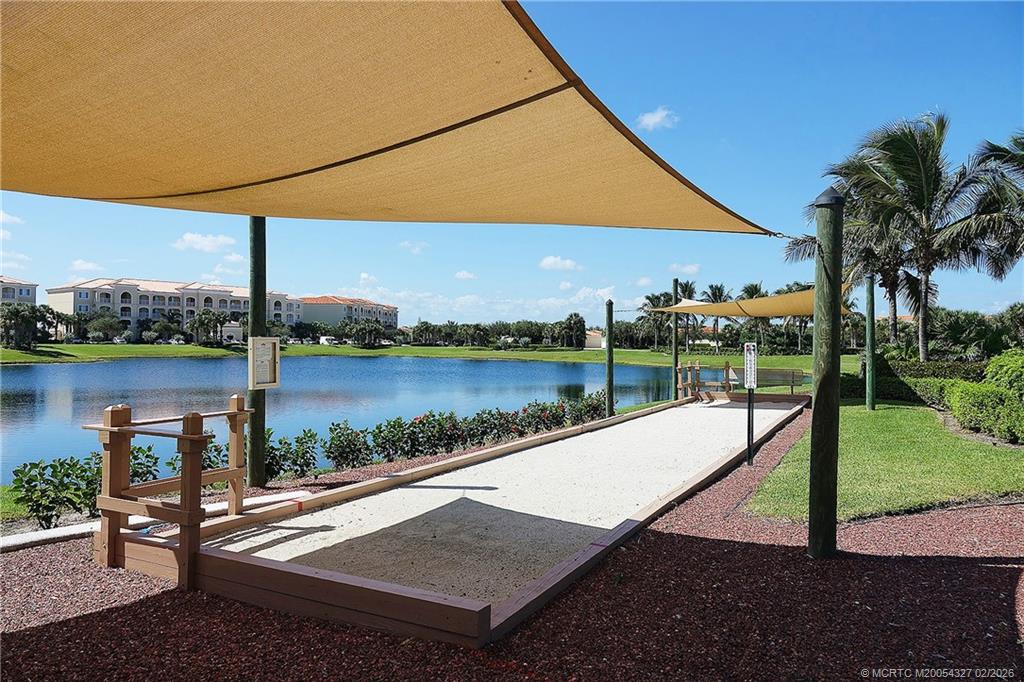 28 Harbour Isle Drive W 306