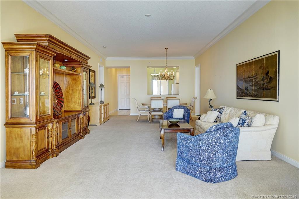 28 Harbour Isle Drive W 306