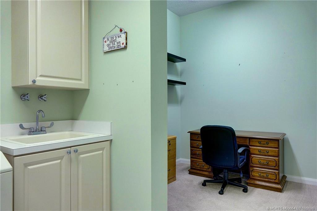 28 Harbour Isle Drive W 306