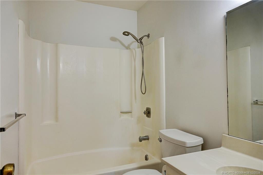 4007 NW Cinnamon Tree Circle