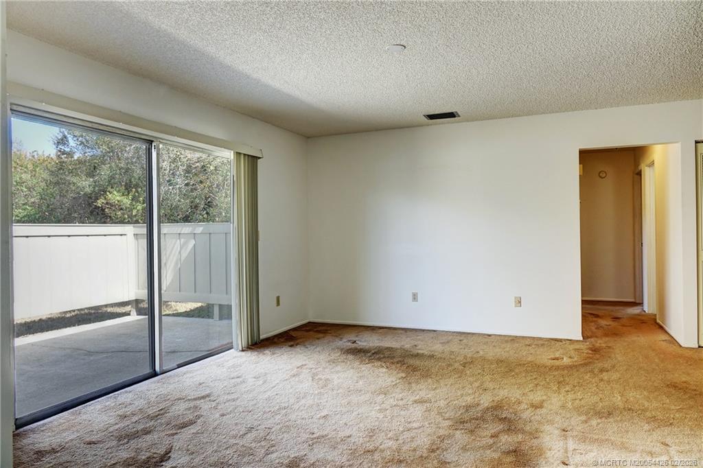 4007 NW Cinnamon Tree Circle