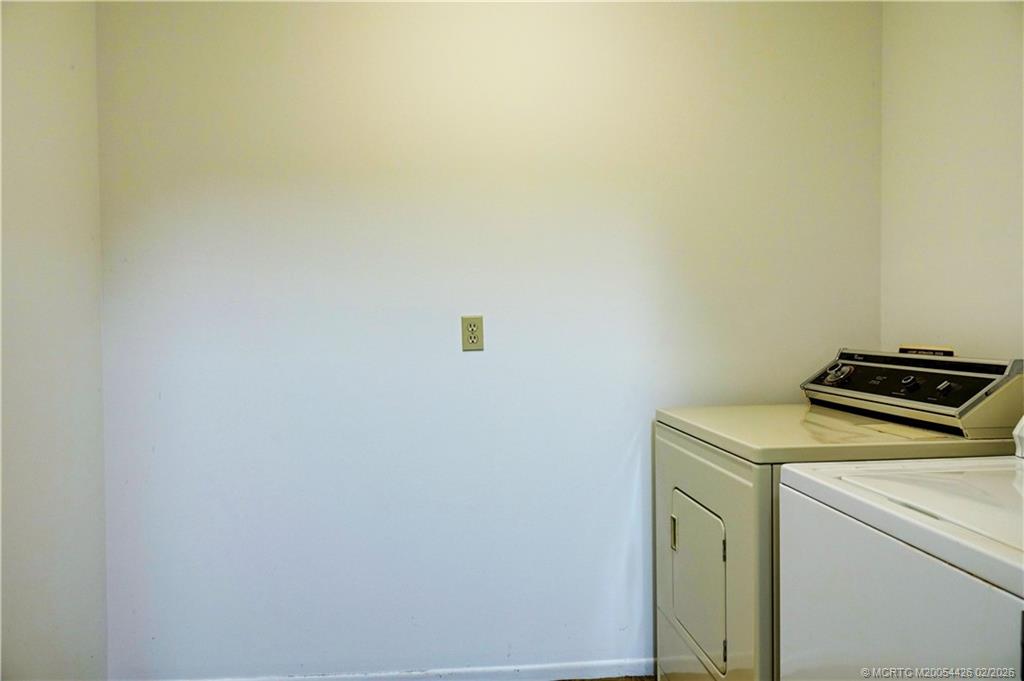 4007 NW Cinnamon Tree Circle