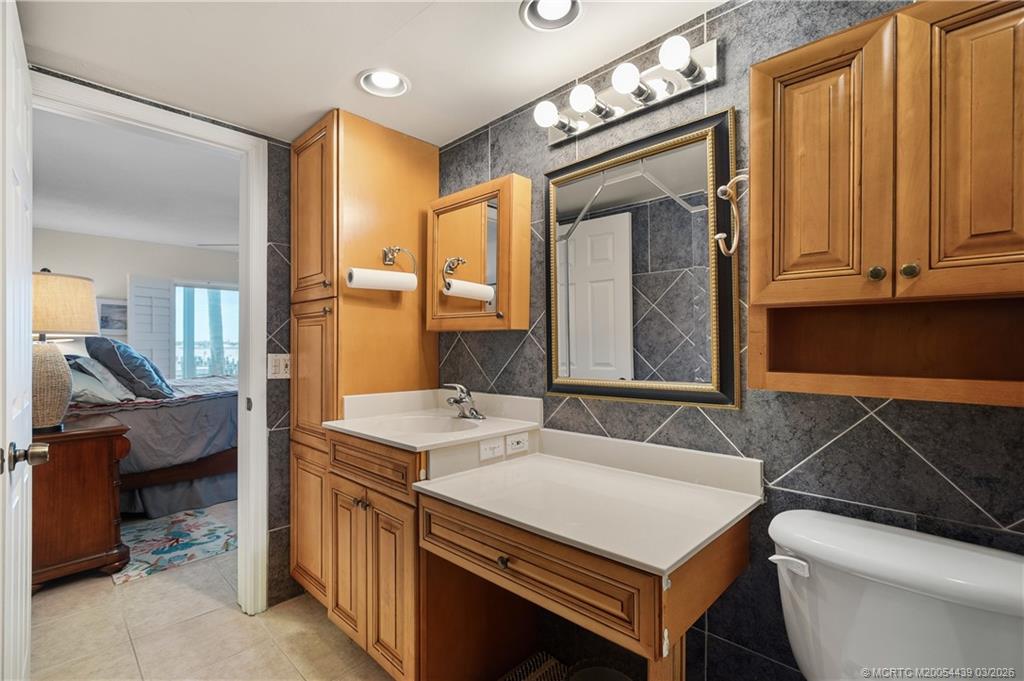 1868 SW Palm City Road 102