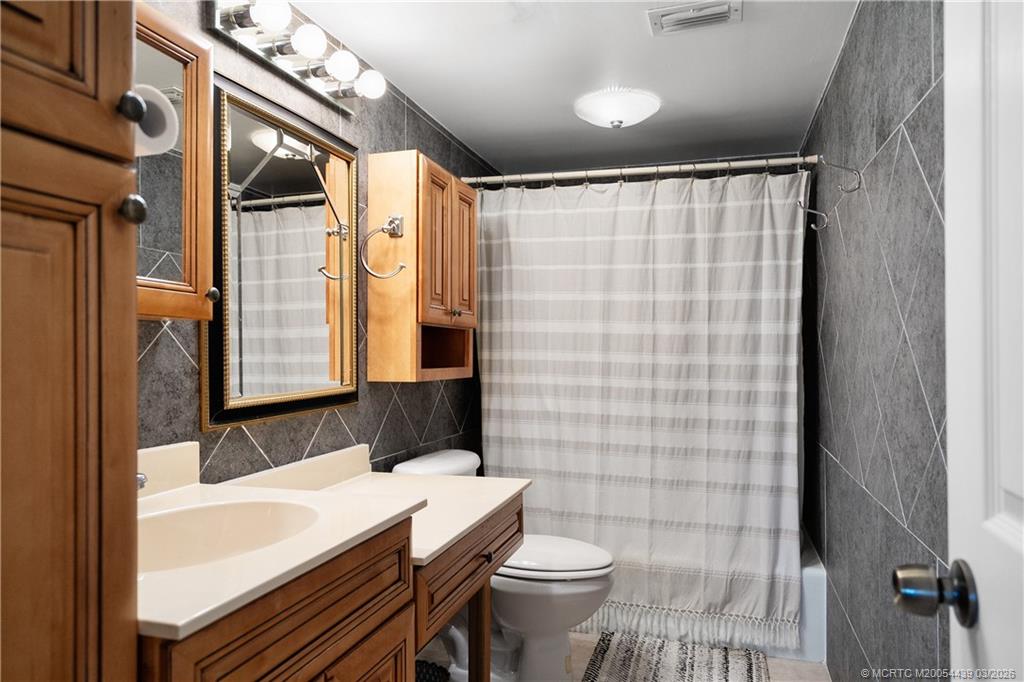 1868 SW Palm City Road 102