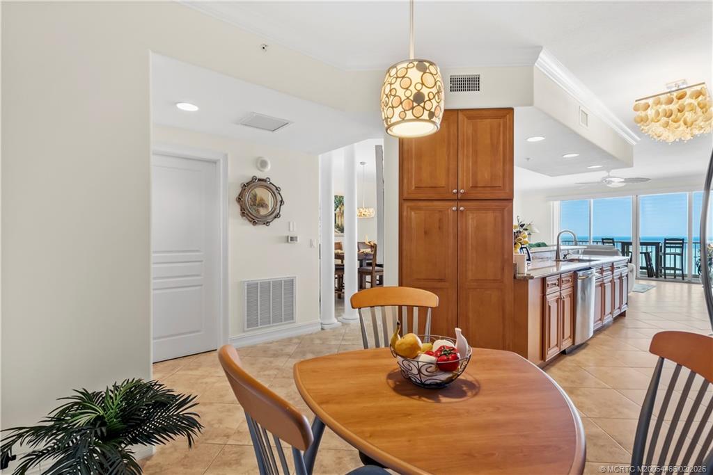 4160 N Highway A1a Avenue 906A