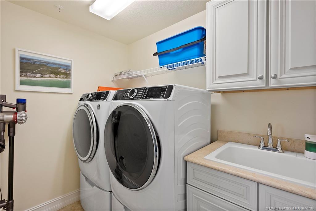 4160 N Highway A1a Avenue 906A