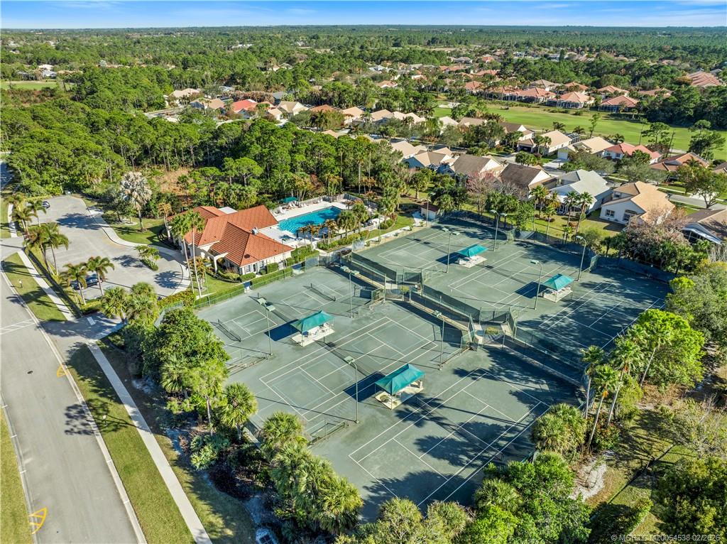 6509 SE Broadmoor Lane