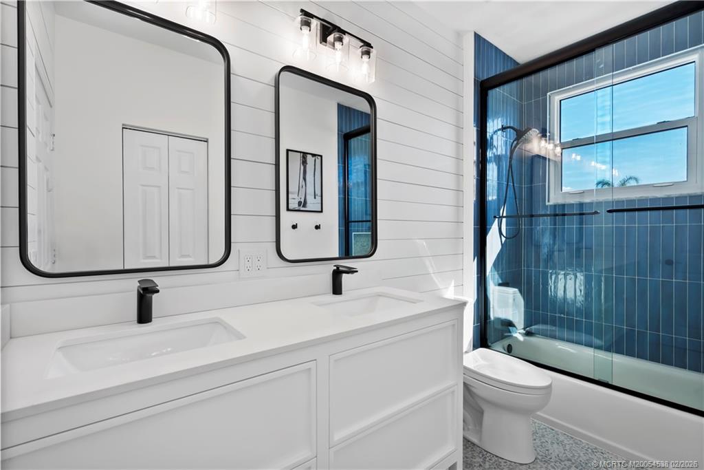 6509 SE Broadmoor Lane