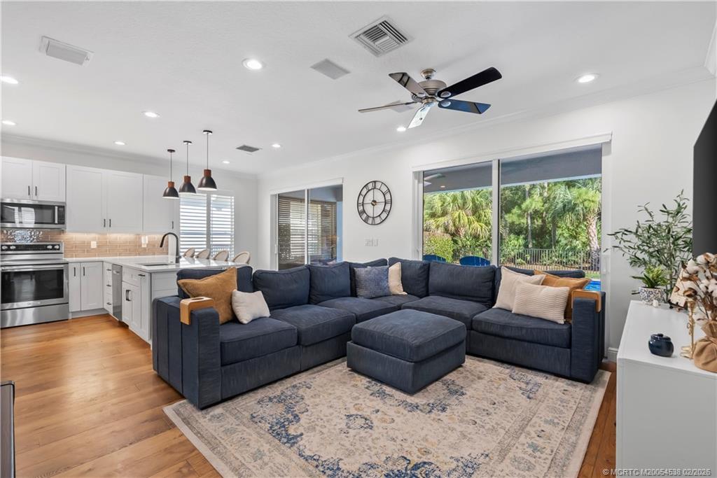 6509 SE Broadmoor Lane