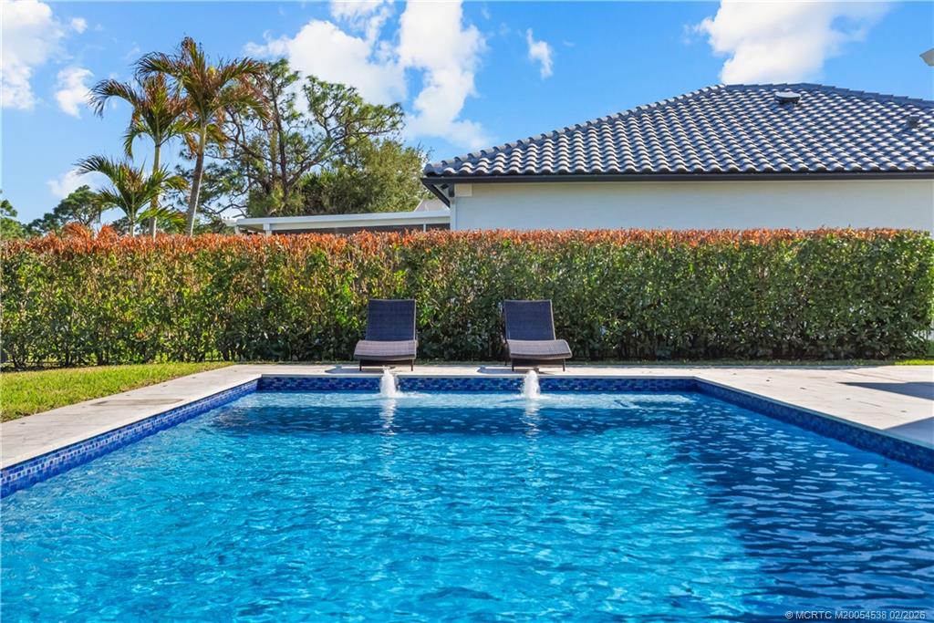 6509 SE Broadmoor Lane