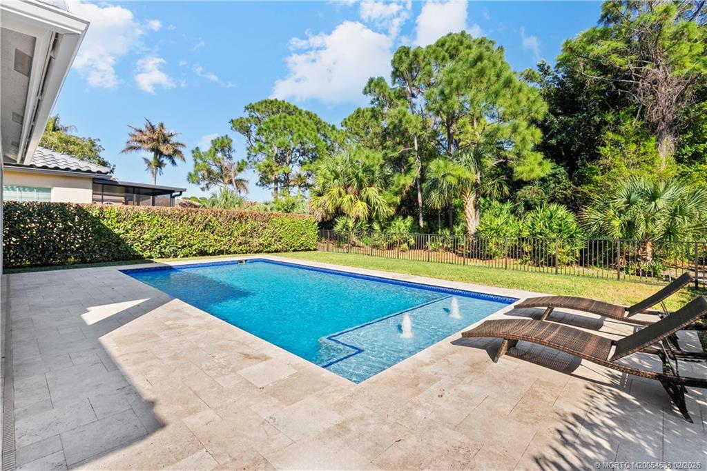 6509 SE Broadmoor Lane