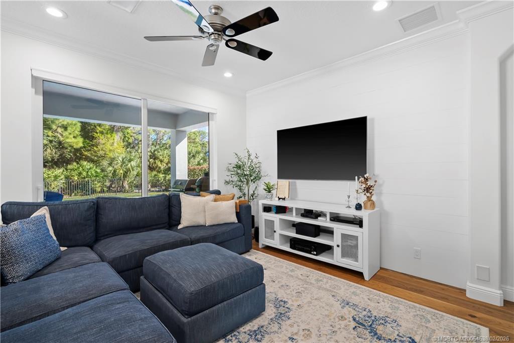 6509 SE Broadmoor Lane