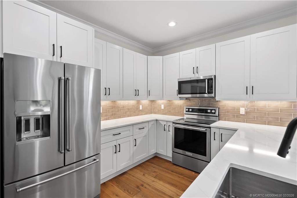 6509 SE Broadmoor Lane