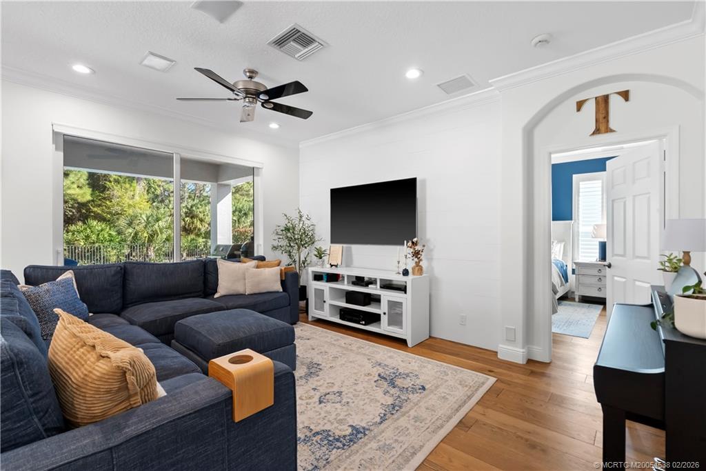 6509 SE Broadmoor Lane