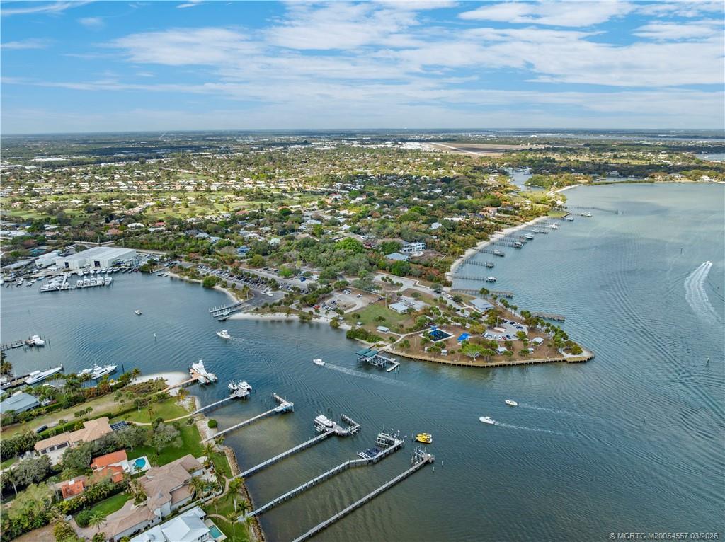 4276 SE Palmetto Street