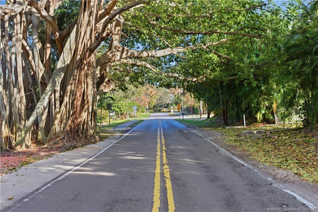 4276 SE Palmetto Street